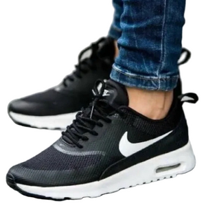 Nike Air Mac Thea Older Kids Size 5 Black White Running Shoes Back To School